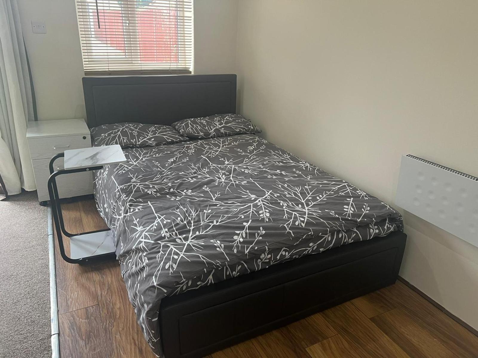 Modern Studio In Rayners Lane Pinner Harrow Near Wembley Greater London Buitenkant foto